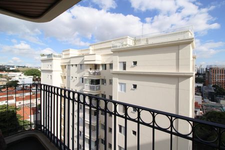 Apartamento para alugar com 100m², 3 quartos e 2 vagas Apartamento para alugar com 100m², 3 quartos e 2 vagasVaranda