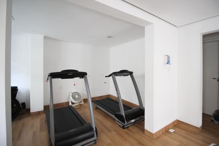 Apartamento para alugar com 100m², 3 quartos e 2 vagas Apartamento para alugar com 100m², 3 quartos e 2 vagasÁrea comum - Academia