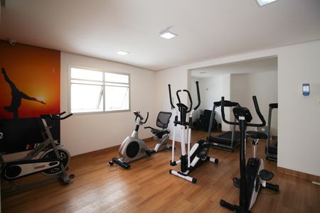 Apartamento para alugar com 100m², 3 quartos e 2 vagas Apartamento para alugar com 100m², 3 quartos e 2 vagasÁrea comum - Academia