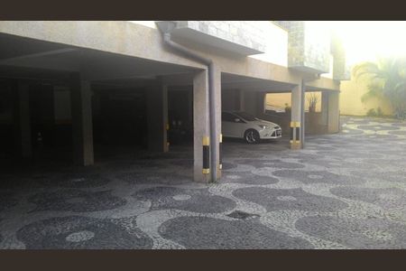 Apartamento à venda com 200m², 3 quartos e 1 vaga Apartamento à venda com 200m², 3 quartos e 1 vagaGaragem