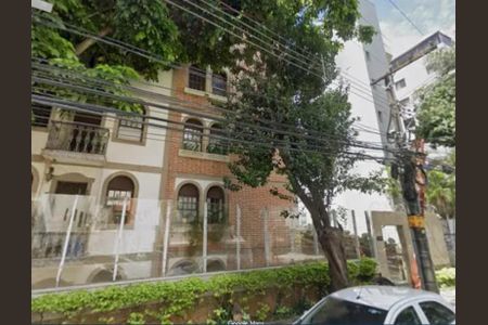 Apartamento à venda com 200m², 3 quartos e 1 vaga Apartamento à venda com 200m², 3 quartos e 1 vagaFachada