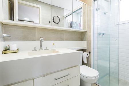 Apartamento à venda com 57m², 1 quarto e 1 vaga Apartamento à venda com 57m², 1 quarto e 1 vagaBanheiro da Suíte