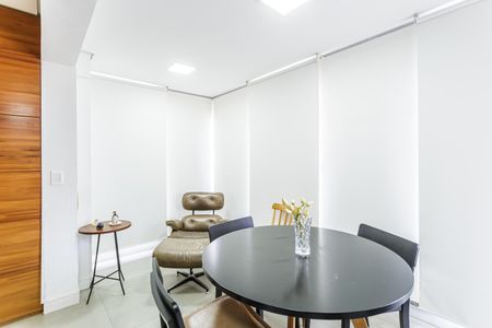 Apartamento à venda com 57m², 1 quarto e 1 vaga Apartamento à venda com 57m², 1 quarto e 1 vagaSala