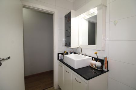 Casa à venda com 150m², 3 quartos e 2 vagasBanheiro