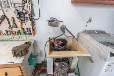 Casa à venda com 65m², 2 quartos e 1 vaga Casa à venda com 65m², 2 quartos e 1 vagaÁrea de serviço