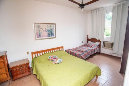 Casa à venda com 7 quartos, 452m² em Serra Grande, Niterói