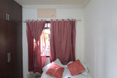 Casa à venda com 100m², 2 quartos e 2 vagasQuarto 1