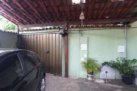 Casa à venda com 100m², 2 quartos e 2 vagasGaragem