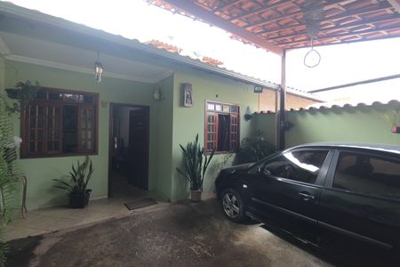 Casa à venda com 100m², 2 quartos e 2 vagasGaragem