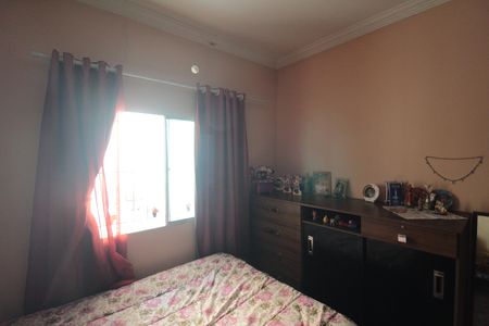 Casa à venda com 100m², 2 quartos e 2 vagasQuarto 2