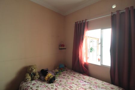 Casa à venda com 100m², 2 quartos e 2 vagasQuarto 2