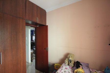 Casa à venda com 100m², 2 quartos e 2 vagasQuarto 2
