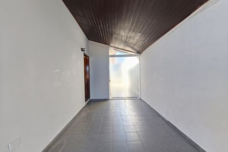 Casa para alugar com 180m², 3 quartos e 4 vagasQuintal - Garagem