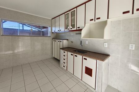 Casa para alugar com 180m², 3 quartos e 4 vagasCozinha