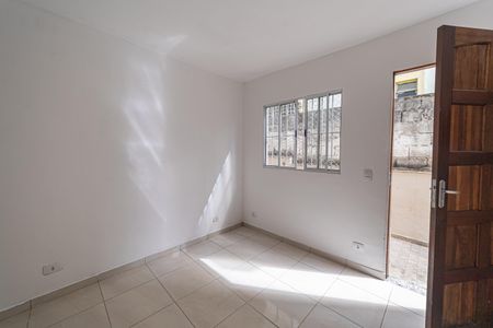 Casa para alugar com 80m², 2 quartos e 1 vagaSala