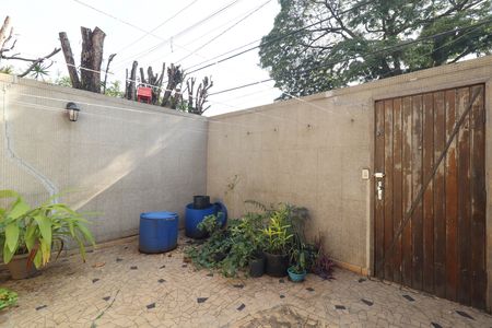 Casa à venda com 283m², 4 quartos e 2 vagas Casa à venda com 283m², 4 quartos e 2 vagasJardim