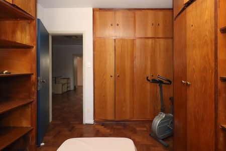 Casa à venda com 283m², 4 quartos e 2 vagas Casa à venda com 283m², 4 quartos e 2 vagasQuarto 2