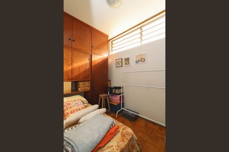 Casa à venda com 283m², 4 quartos e 2 vagas Casa à venda com 283m², 4 quartos e 2 vagasQuarto de Serviço