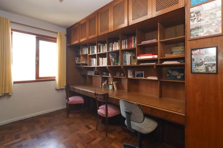 Casa à venda com 283m², 4 quartos e 2 vagas Casa à venda com 283m², 4 quartos e 2 vagasQuarto 3