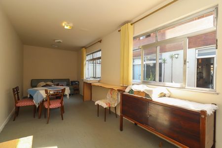 Edícula de casa para alugar com 4 quartos, 283m² em Sumaré, São Paulo