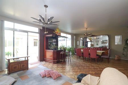 Sala de casa à venda com 4 quartos, 283m² em Sumaré, São Paulo