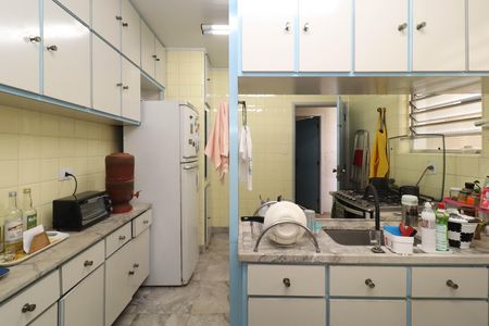 Casa à venda com 283m², 4 quartos e 2 vagas Casa à venda com 283m², 4 quartos e 2 vagasCozinha