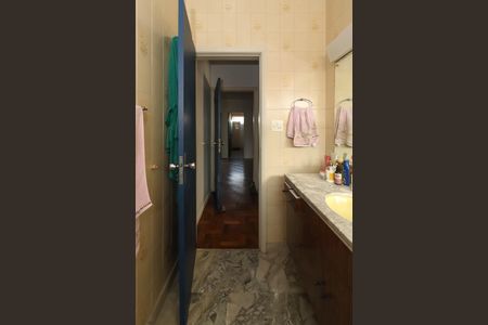 Casa à venda com 283m², 4 quartos e 2 vagas Casa à venda com 283m², 4 quartos e 2 vagasBanheiro da Suíte