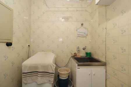 Área de Serviço de casa para alugar com 4 quartos, 283m² em Sumaré, São Paulo