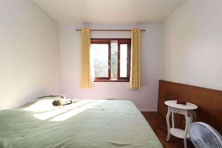 Casa à venda com 283m², 4 quartos e 2 vagas Casa à venda com 283m², 4 quartos e 2 vagasQuarto 1