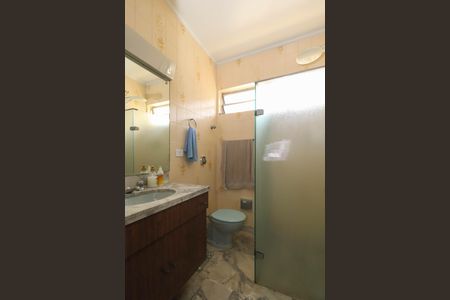 Casa à venda com 283m², 4 quartos e 2 vagas Casa à venda com 283m², 4 quartos e 2 vagasBanheiro 2