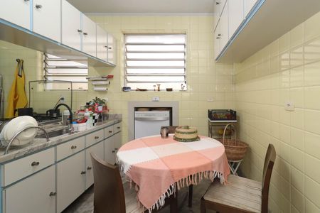 Cozinha de casa para alugar com 4 quartos, 283m² em Sumaré, São Paulo