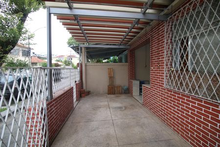 Casa à venda com 197m², 4 quartos e 1 vagaQuintal e garagem