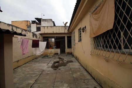 Casa à venda com 197m², 4 quartos e 1 vagaQuintal fundos 