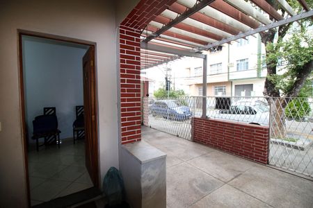 Casa à venda com 197m², 4 quartos e 1 vagaVaranda frente