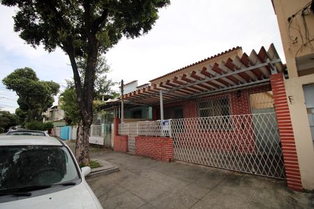 Casa à venda com 197m², 4 quartos e 1 vagaFachada da casa