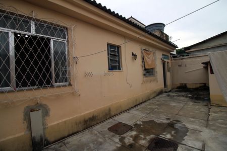Casa à venda com 197m², 4 quartos e 1 vagaQuintal fundos 
