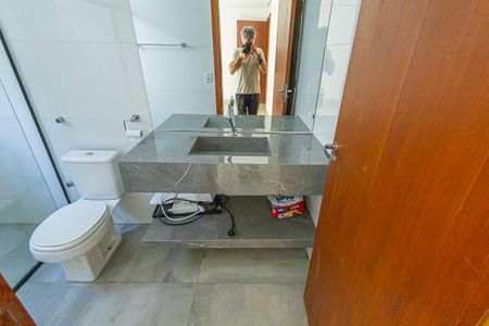 Casa para alugar com 280m², 4 quartos e 4 vagas Casa para alugar com 280m², 4 quartos e 4 vagassuite