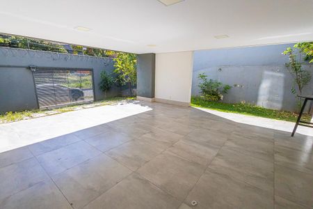 Casa para alugar com 280m², 4 quartos e 4 vagas Casa para alugar com 280m², 4 quartos e 4 vagasgaragem