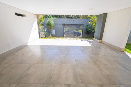 Casa para alugar com 280m², 4 quartos e 4 vagas Casa para alugar com 280m², 4 quartos e 4 vagasgaragem