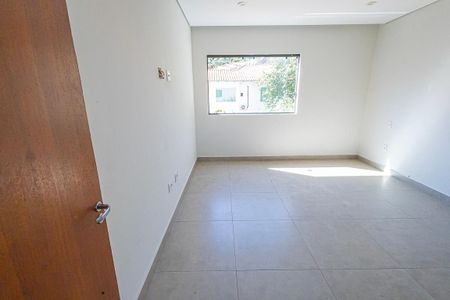 Casa para alugar com 280m², 4 quartos e 4 vagas Casa para alugar com 280m², 4 quartos e 4 vagasquarto 2