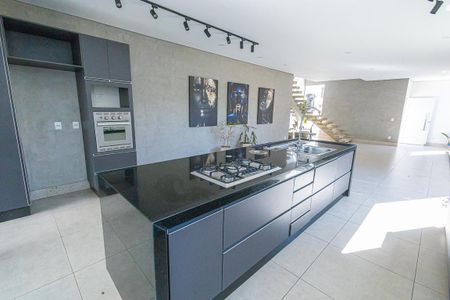 Casa para alugar com 280m², 4 quartos e 4 vagas Casa para alugar com 280m², 4 quartos e 4 vagasSala / Cozinha