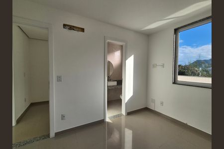 Apartamento para alugar com 275m², 3 quartos e sem vaga