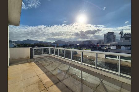 Apartamento para alugar com 275m², 3 quartos e sem vaga