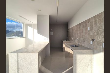 Apartamento para alugar com 275m², 3 quartos e sem vaga