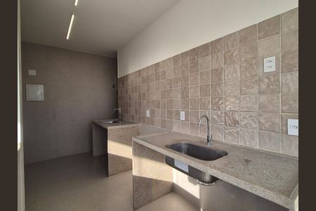 Apartamento para alugar com 275m², 3 quartos e sem vaga