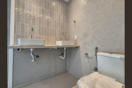 Apartamento para alugar com 275m², 3 quartos e sem vaga
