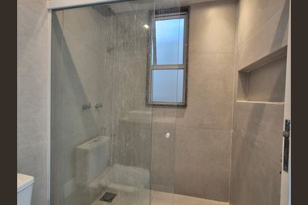 Apartamento para alugar com 275m², 3 quartos e sem vaga