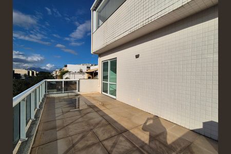 Apartamento para alugar com 275m², 3 quartos e sem vaga