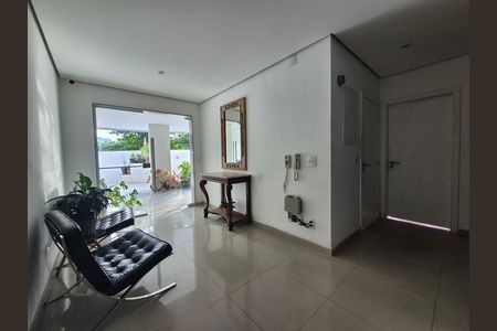 Apartamento para alugar com 275m², 3 quartos e sem vaga