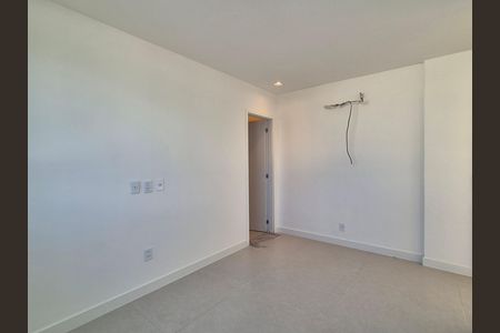 Apartamento para alugar com 275m², 3 quartos e sem vaga